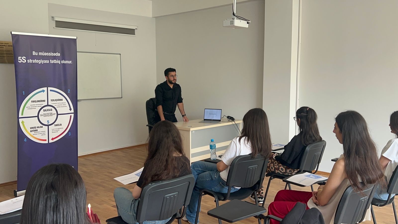 "Yaşıl İqtisadiyyatın Marketinqi" mövzusunda təlim keçirilib.
