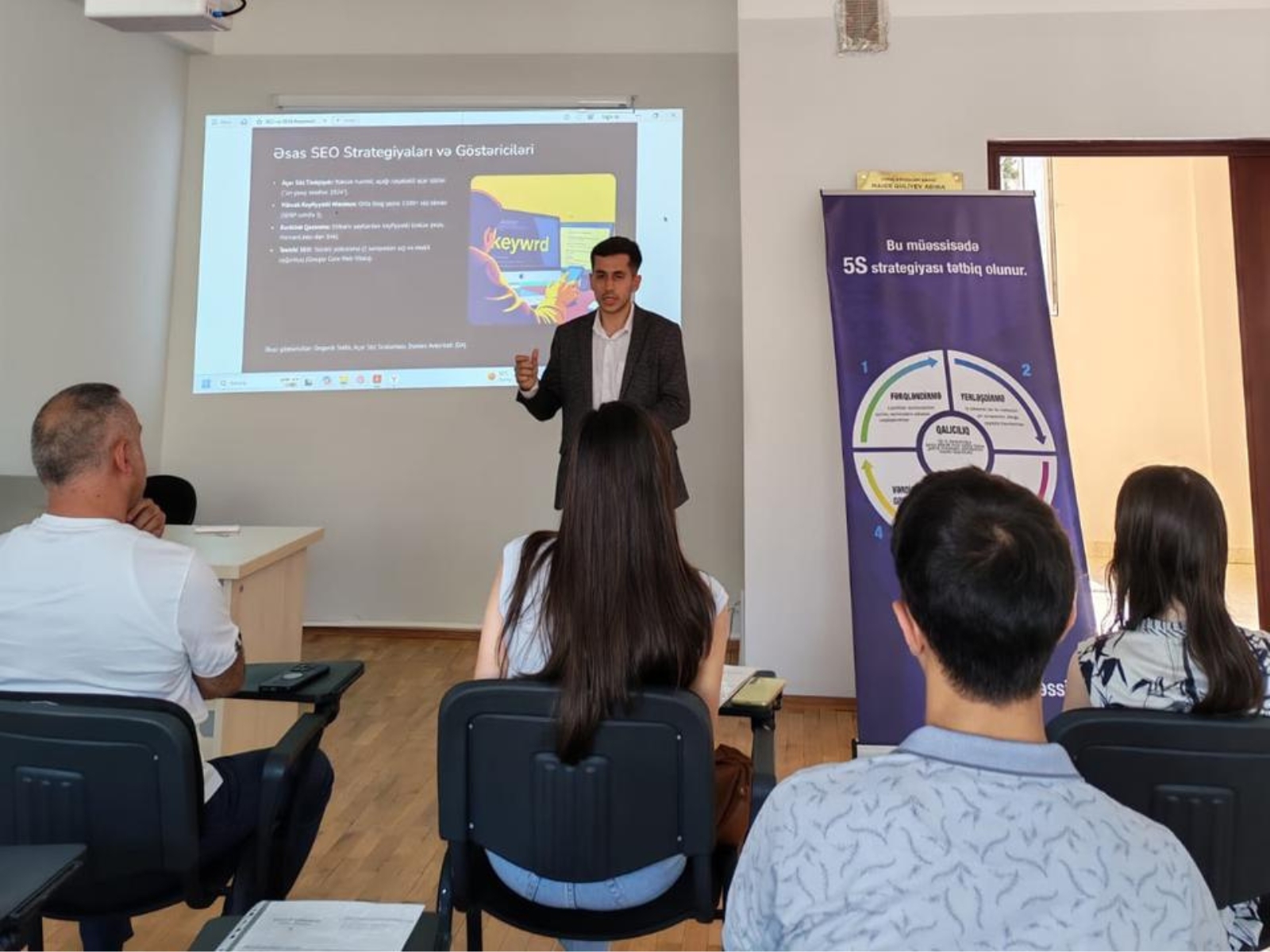 "SEO və SEM" mövzusunda təlim keçirilib