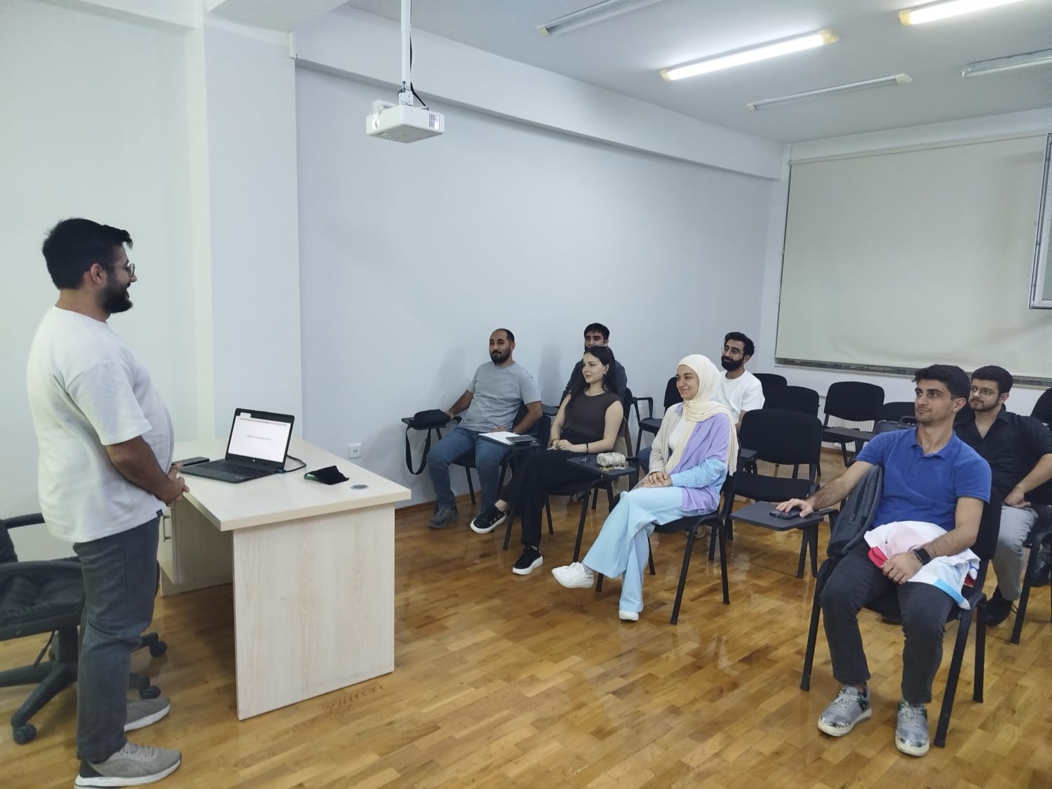 "Müştəri loyallığı və CRM" mövzusunda təlim keçirilib.