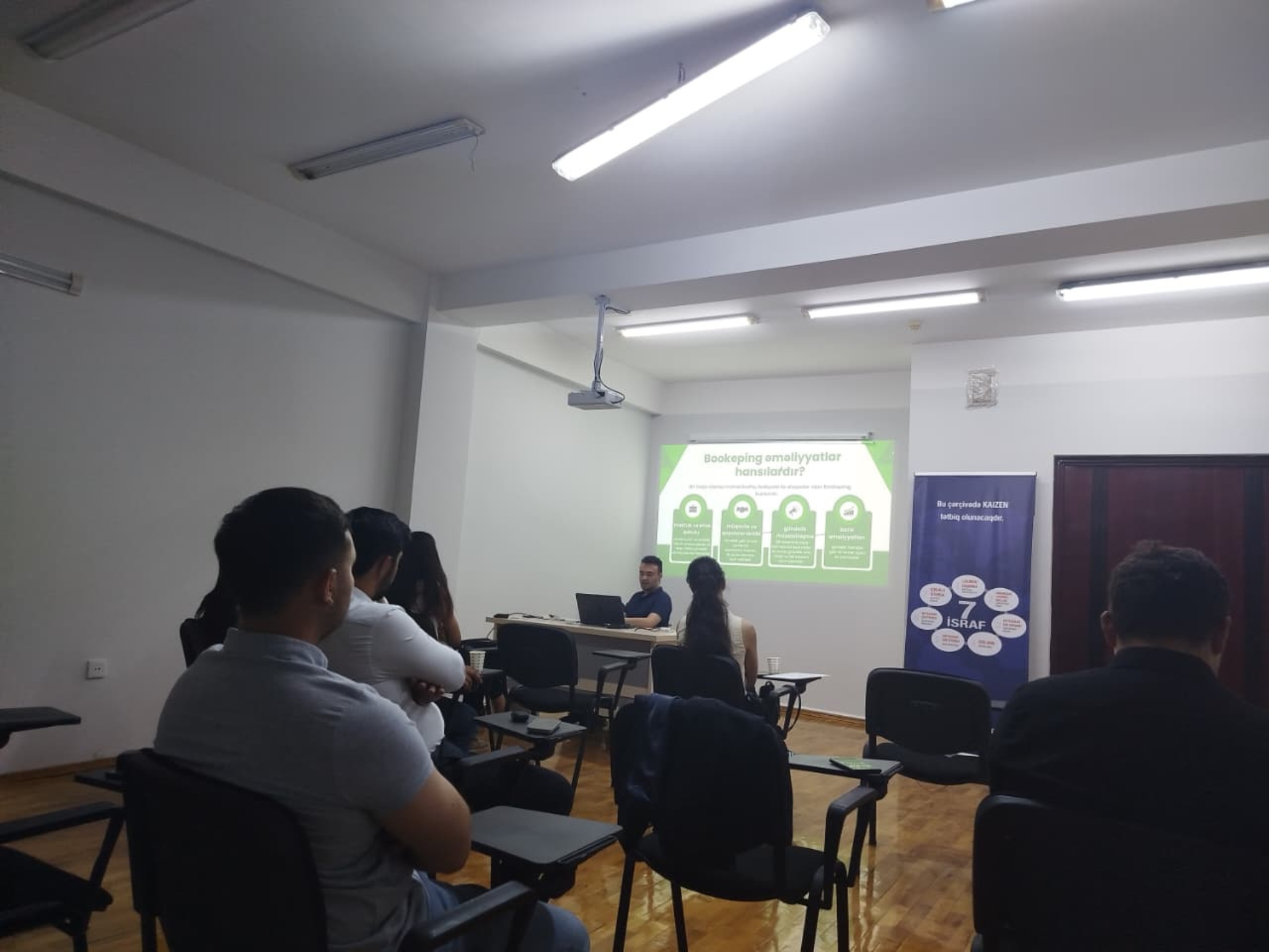 "Kargüzarlıq işlərinin idarəedilməsi" mövzusunda təlim keçirilib.