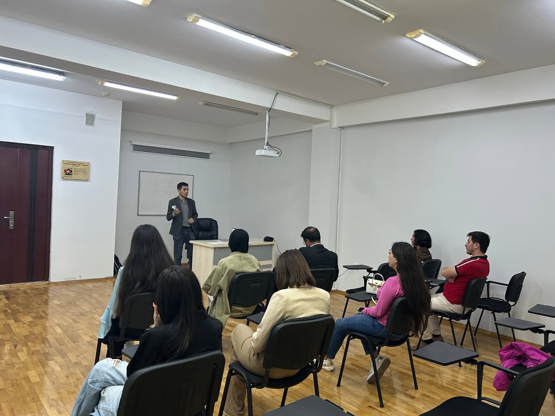 Marketinqin növləri mövzusunda təlim keçirilib.